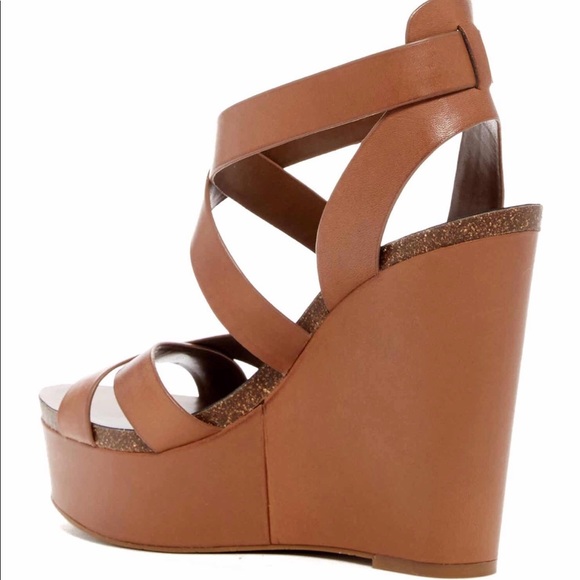 BRAND NEW Vince Camuto Christy Wedges - Picture 2 of 5